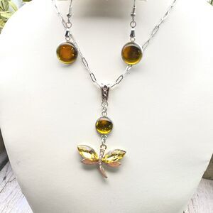 Silver Tone Dragonfly Pendant Necklace & Earrings Set – Yellow Glass